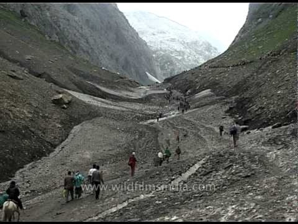 Amarnath pilgrims heading towards holy shrine