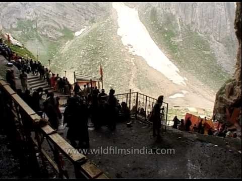 Devotees gather to worship Lord shiva at Amarnath cave shrine