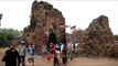 Devotees offer prayer to Djinns at Feroz Shah Kotla Fort - Delhi