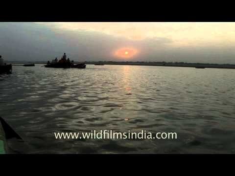 An evening boat ride on River Ganges, Varanasi