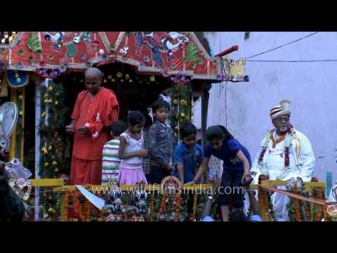 Devotees seek blessings from Lord Jagannath