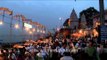 Devotees gather for evening aarti at Dashashwamedh Ghat - Uttar Pradesh