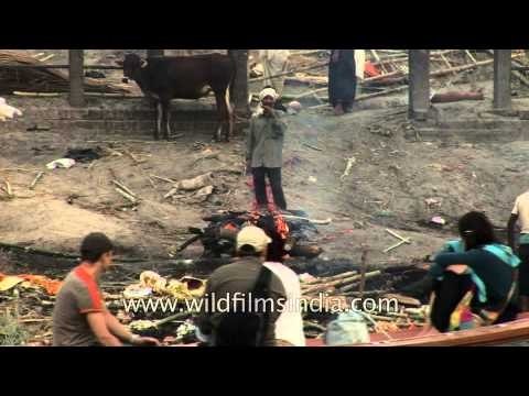 Cremation ghat in Varanasi - Uttar Pradesh