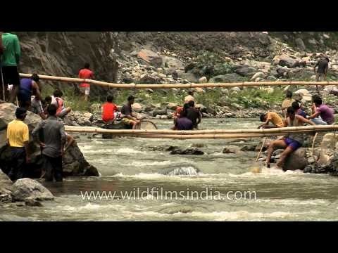 People gather to celebrate Maund Mela 2014, Uttarakhand