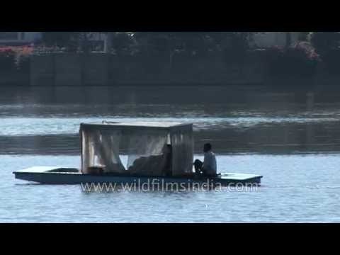 Boat ride at Lake Pichola, Udaipur, Rajasthan