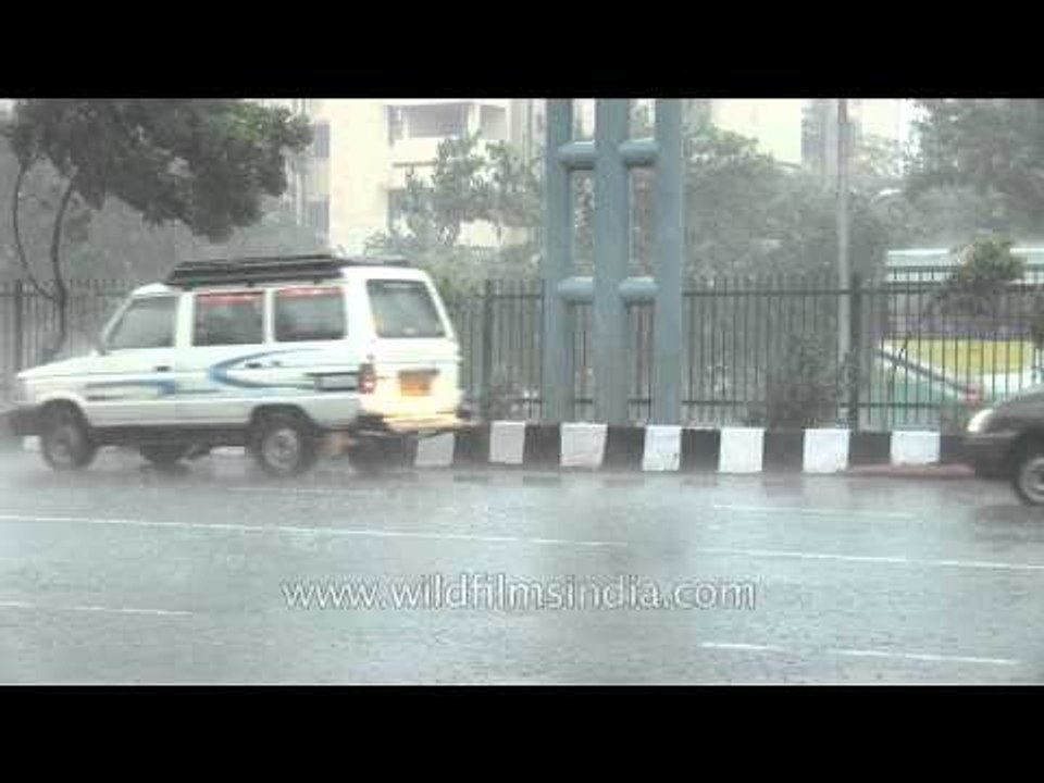 Traffic during heavy shower in Delhi