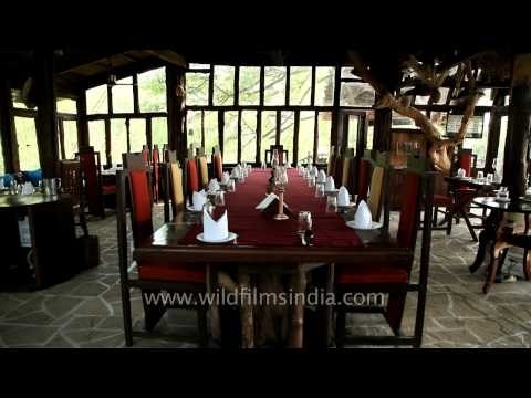Traditional rustic style dining hall of Ken River Lodge