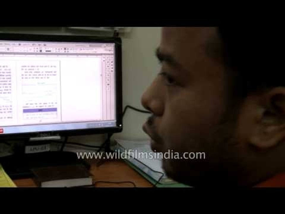 Large print unit for low vision students - proof reading section