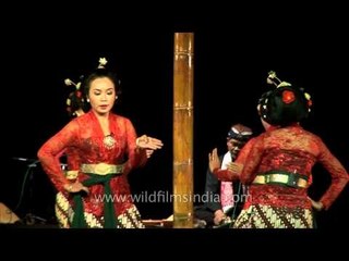 Cultural troupes present its folk dance in Delhi
