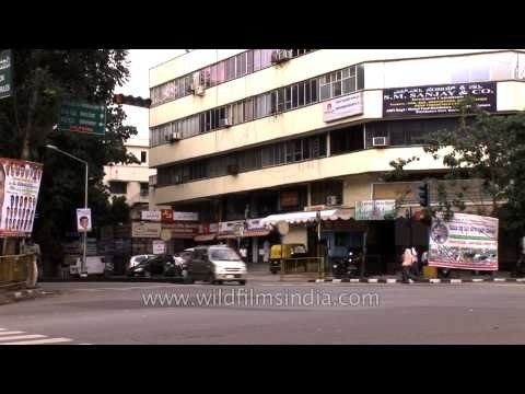 Traffic near Indian Oil Building, Race Course Road - Bengaluru