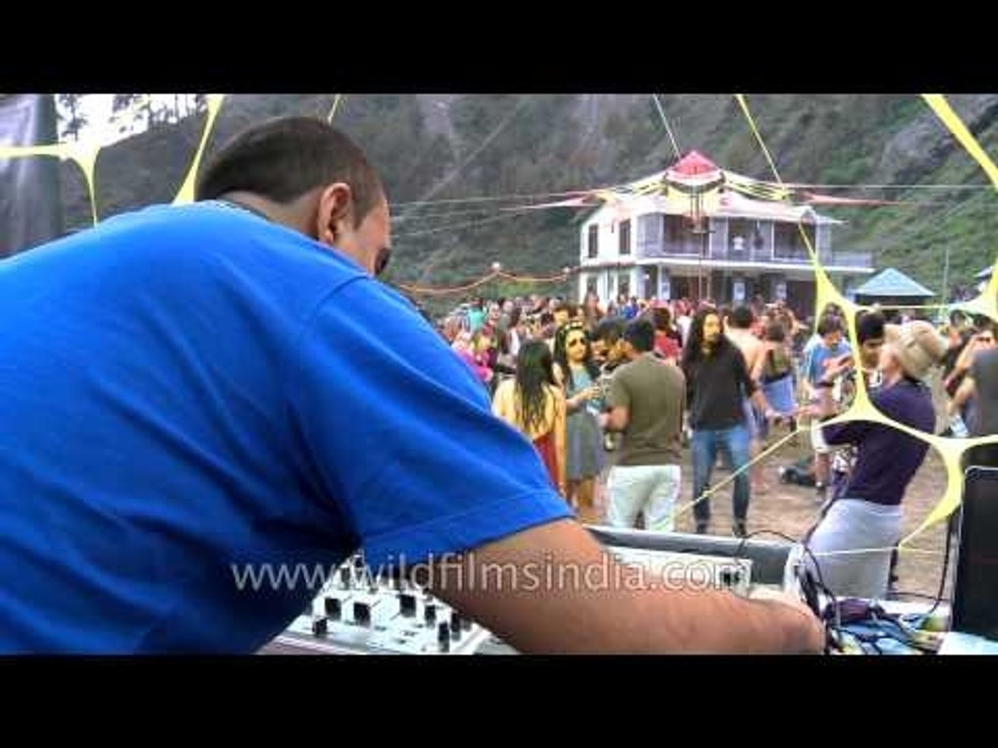 ⁣Electronic dance music by DJ Mash at Himalayan Music Festival