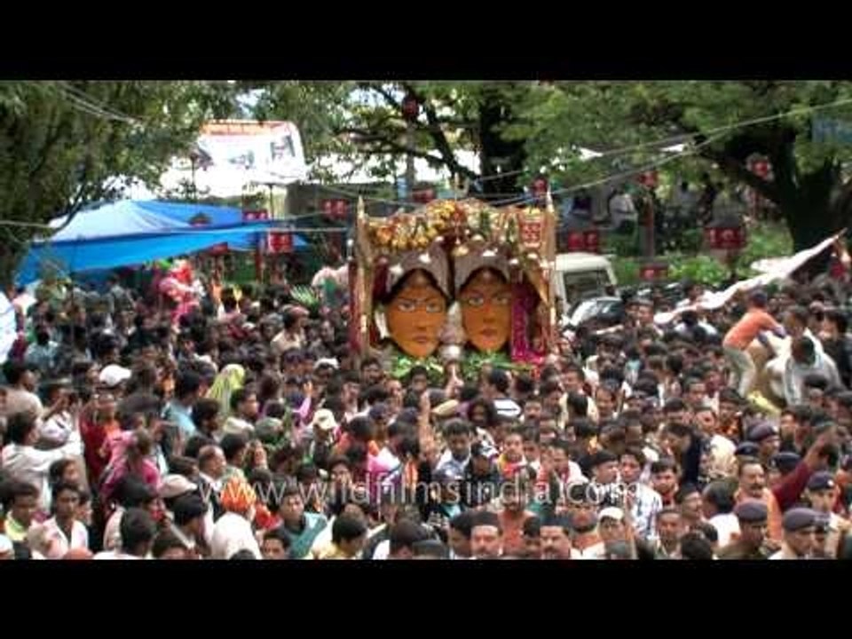 Devotees throng the streets of Nainital