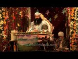 Saint Ram Rahim Singh delivering a speech: Dera Saccha Sauda
