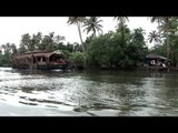 Alleppey houseboats sailing in Punnamada Lake, Kerala