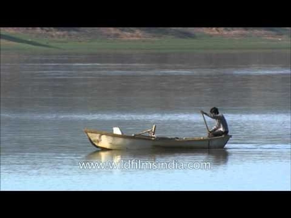 Boat sailing on Denwa river, Satpura - Madhya Pradesh