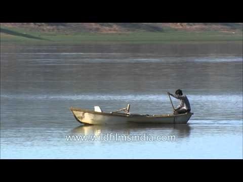 Boat sailing on Denwa river, Satpura - Madhya Pradesh
