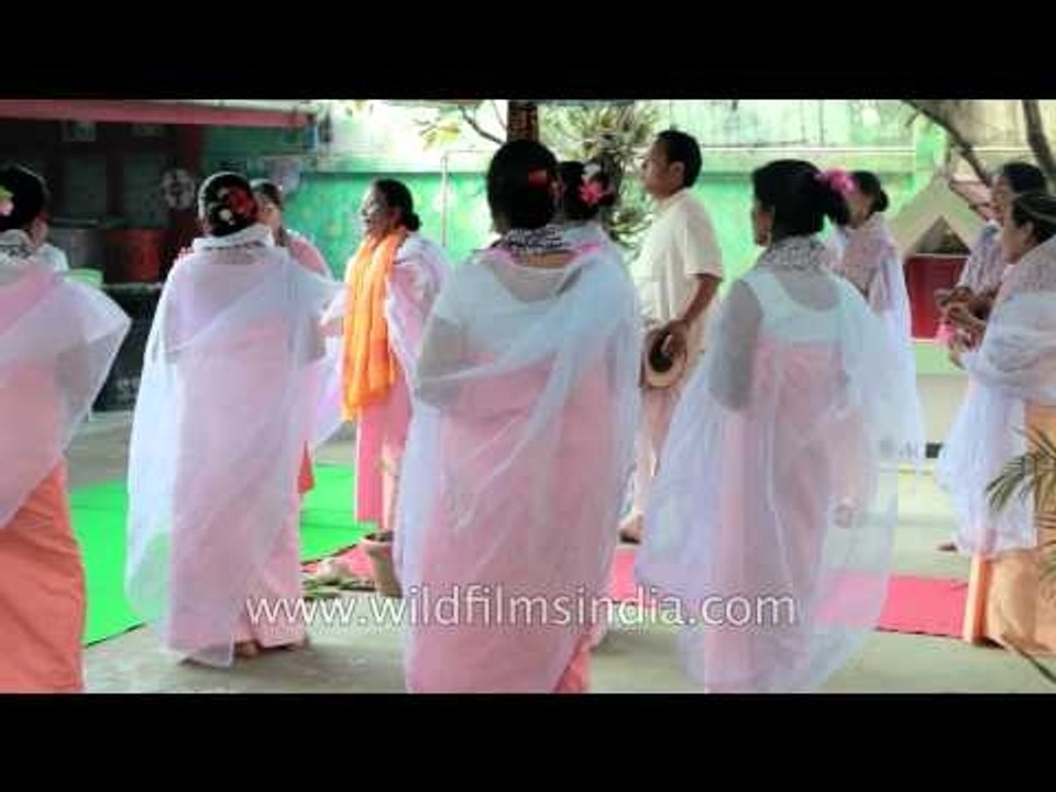 Holi pala of Meitei women during Yaoshang festival