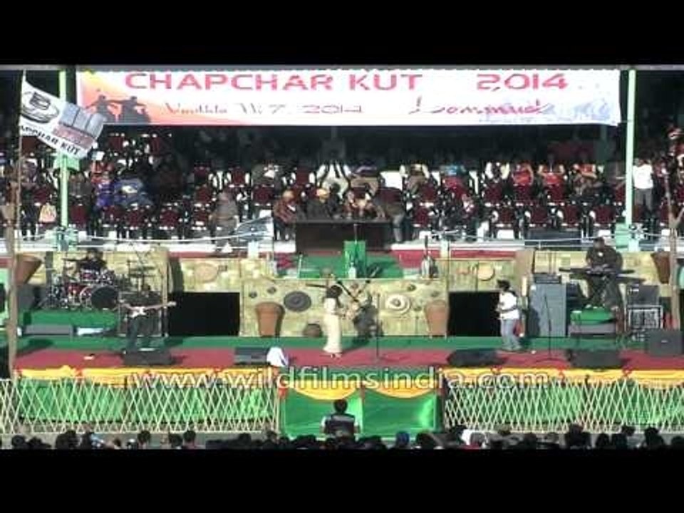 Sangtei Khuptong cheers up the audience at Chapchar Kut - video Dailymotion