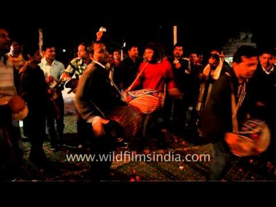 Devotees dancing on the beats of Mridangam and Manjira