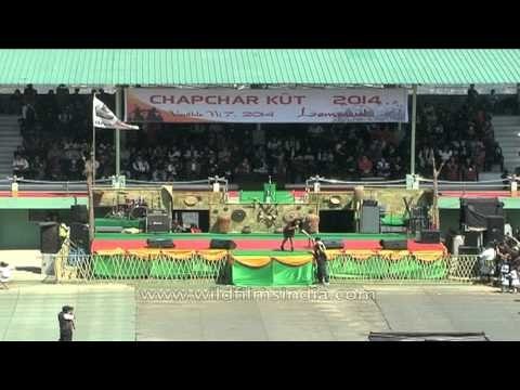 Mizo local singer DJ Lalvenhimi puts on mesmerising performance