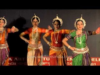 Odissi group performance at Shree Jagannath Mandir