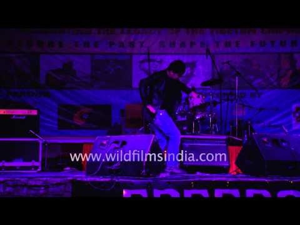 Tibetan singer -  Lobsang performing at Tibetan Freedom Concert