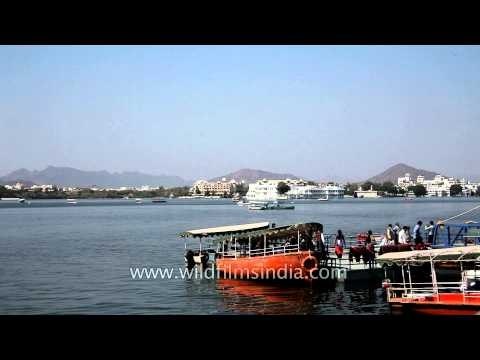Boat ride on the pristine turquoise water of Lake Pichola, Rajasthan