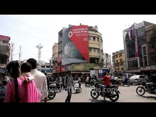 Busy traffic around Delhi Gate Chowk, Udaipur