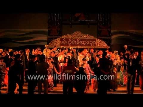 CM Ibobi Singh with Myanmar delegates at Sangai festival