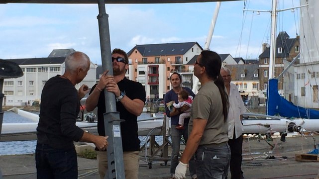 Remise à l'eau de Kriter V, le bateau de Benjamin Hardouin