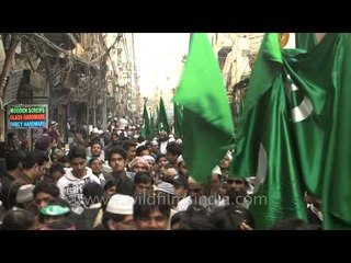 Huge number of Muslims during Milad-un-Nabi festival