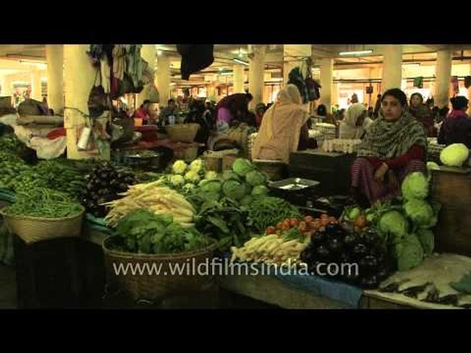 Fresh green vegetable stalls of Khwairamband Ba...