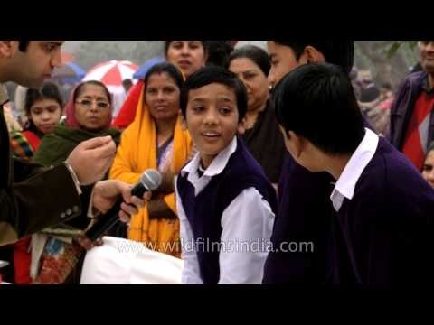 Master Chef Kunal Kapoor with school childrens at 3rd National Street Food Festival