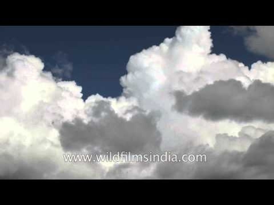 Beautiful Timelapse of Clouds at Ziro, Arunachal