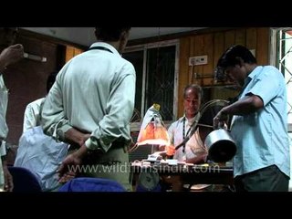 Setting the film reel for the projection