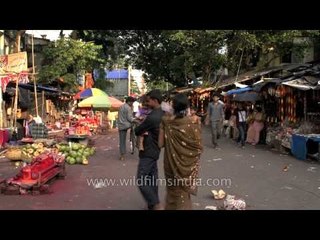 Stalls of Kali temple merchandise outside Kalighat: Kolkata