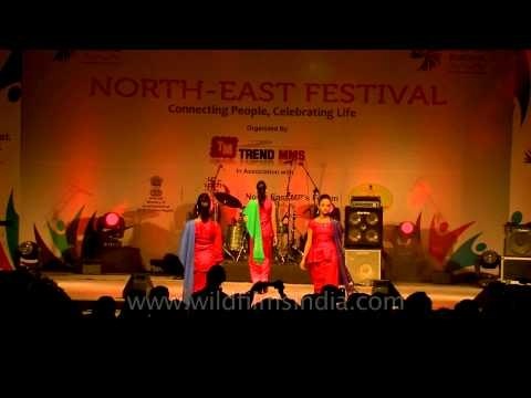 Models displaying mekhala suit in Delhi