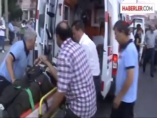 Kavşakta İki Otomobil Çarpıştı 1 Ağır 3 Yaralı