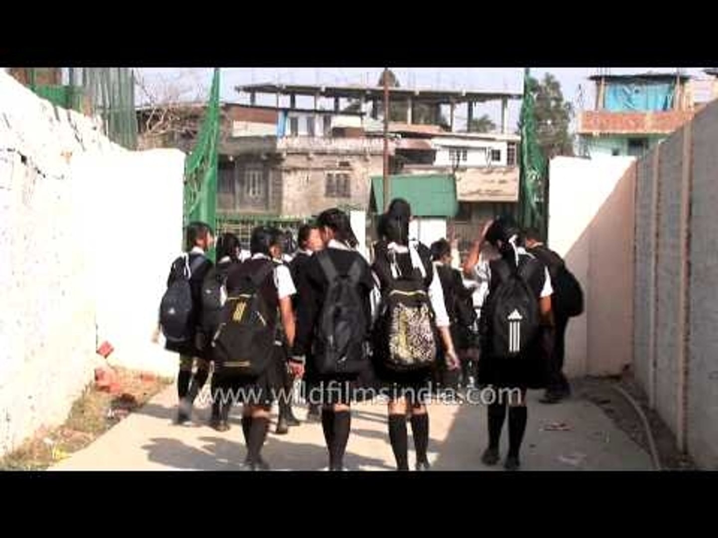⁣School children rushing to school, in India!