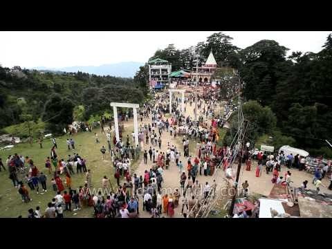 Devidhura's unique stone pelting festival in Uttarakhand!