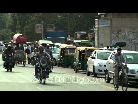 Smooth flow of traffic at GTB Nagar, New Delhi