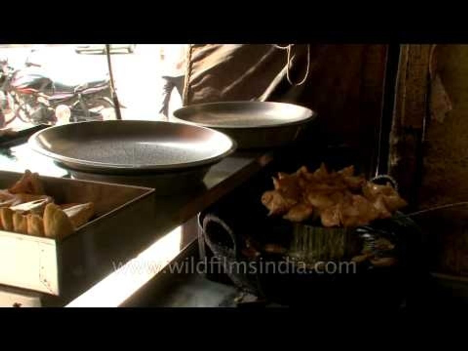 Freshly made, piping hot samosas