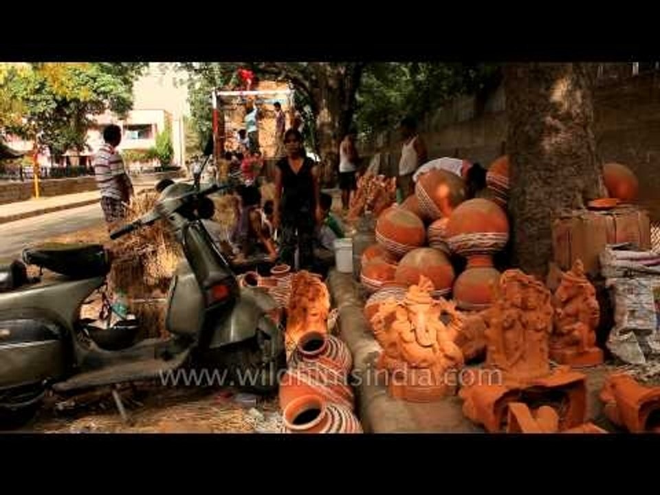 Traditional terracotta pottery shop in Sarojini Nagar