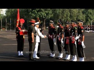 Admiral Sureesh Mehta awards deserving cadets