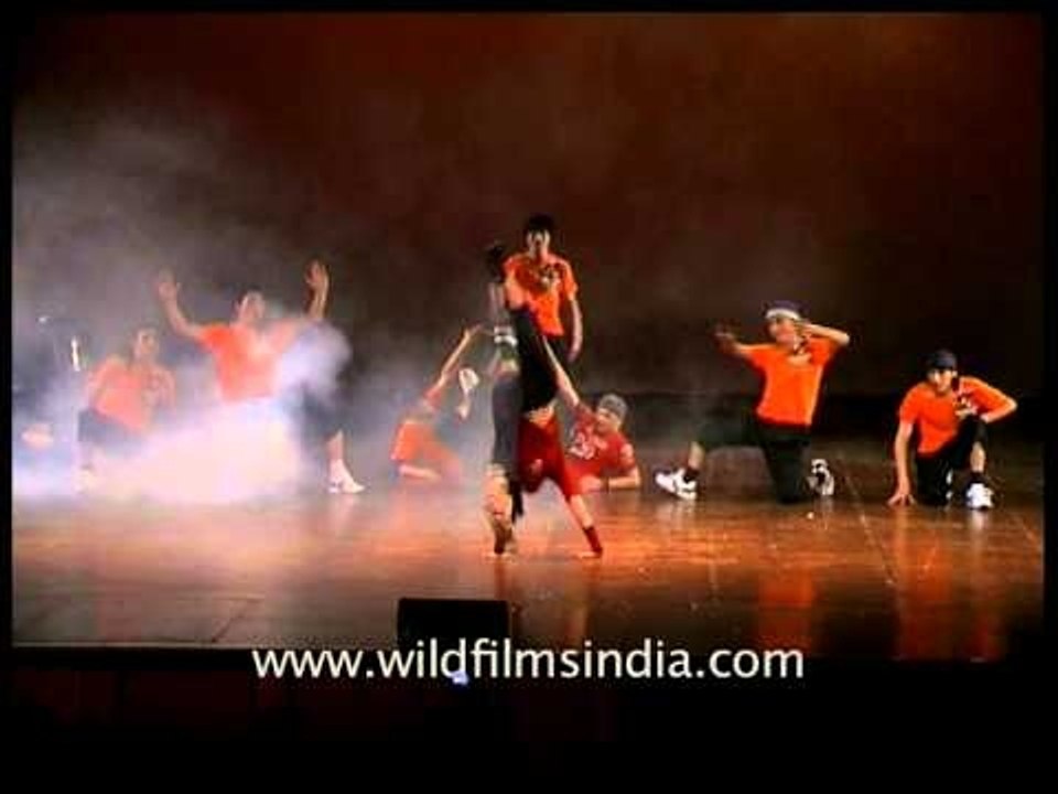 An amazing Street Dance performance by Tajikistan's dancers