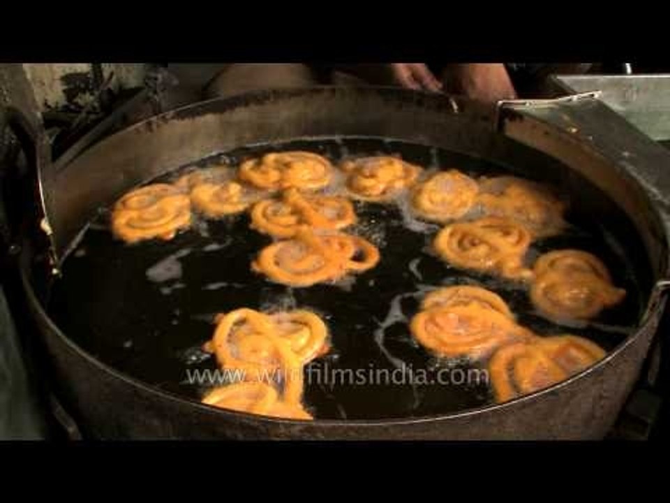 Quick look at how to make Jalebi