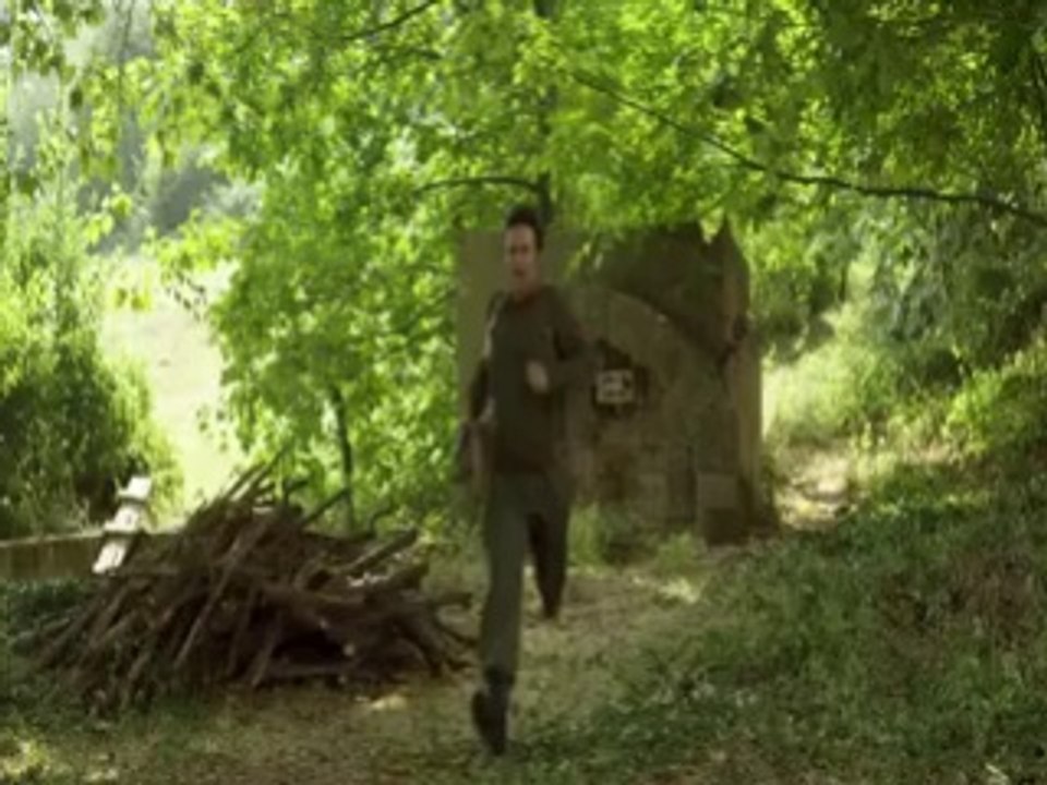 Memlekette Demokrasi Var - Fragman