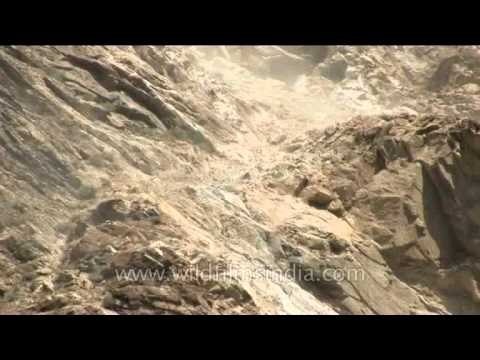 Dry, rugged landscape on the road to Manali in Himachal Pradesh