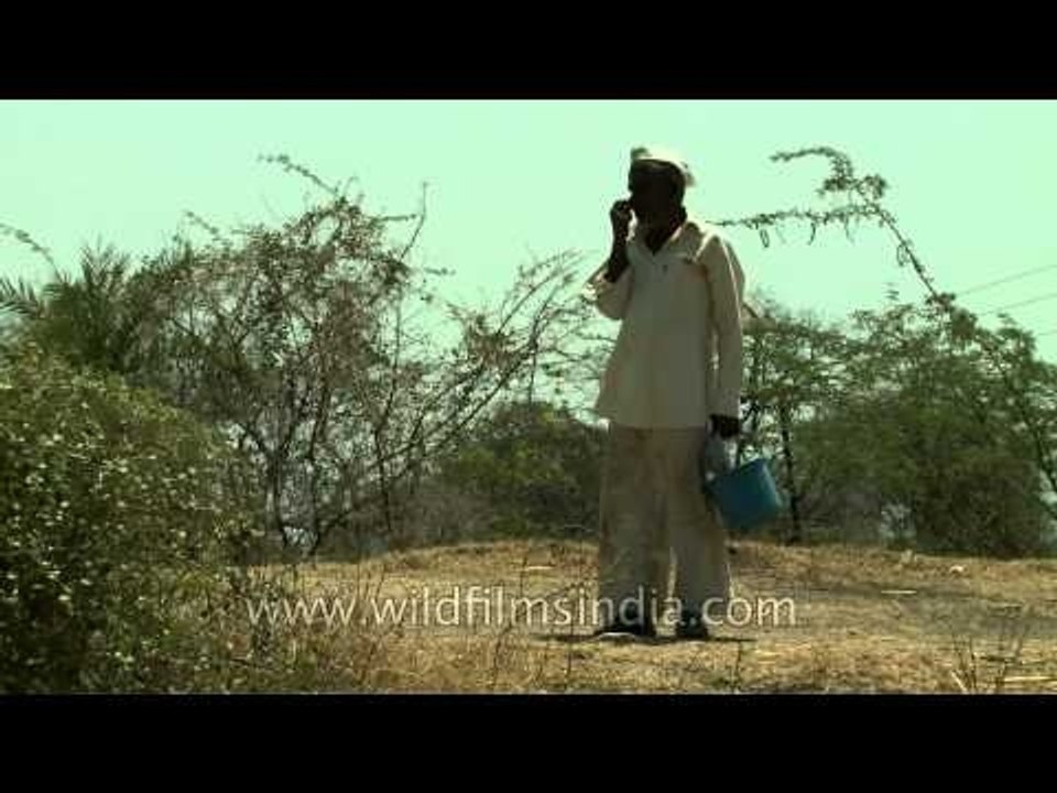Manegaon village has no access to water