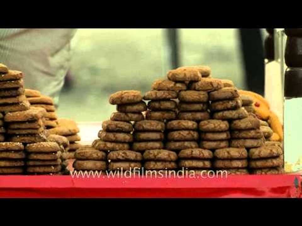 Freshly baked biscuits on sale in Solapur, Maharastra